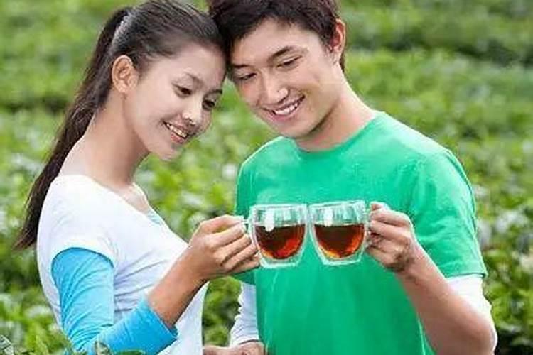 有个朋友搬动祖师爷神像 风水师说要请四个外地小伙作揖 跪拜 这是为 ...