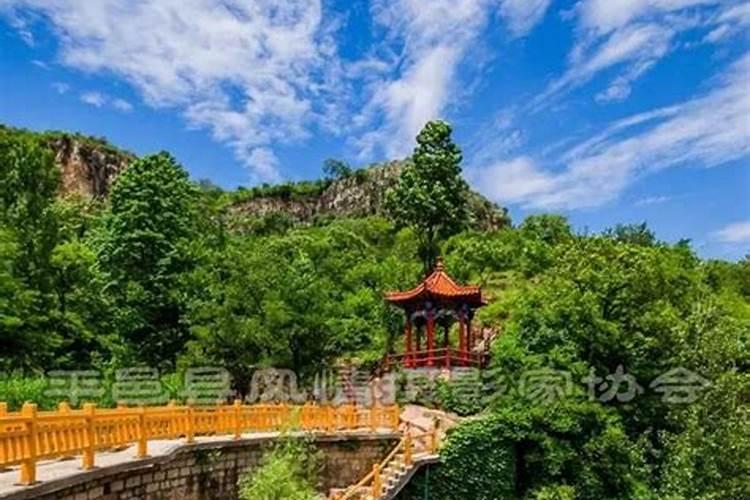 俗话讲:“山旺人丁水旺财。”这是什么意思？