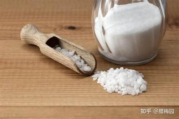 在床头或者床下放高浓度盐水是什么风水
