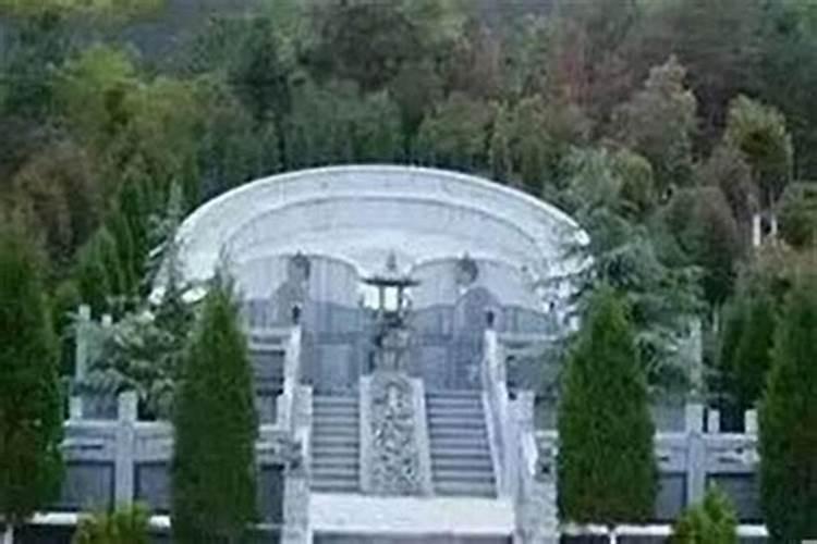 如何看墓地风水