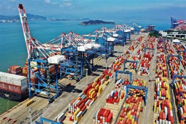 厦门湖明凤尾塔
