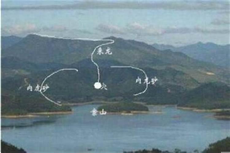 阴宅风水穴前有河流,但看不见河流。这样的风水好吗？