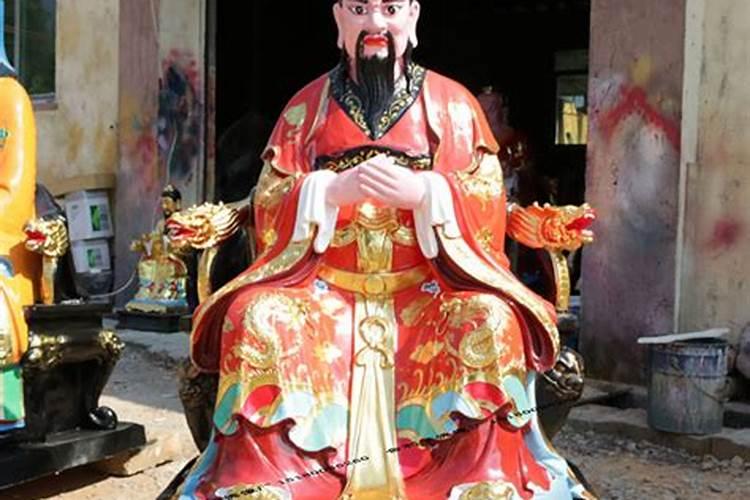 卧室衣柜怎么装这些方法让你的卧室更漂亮