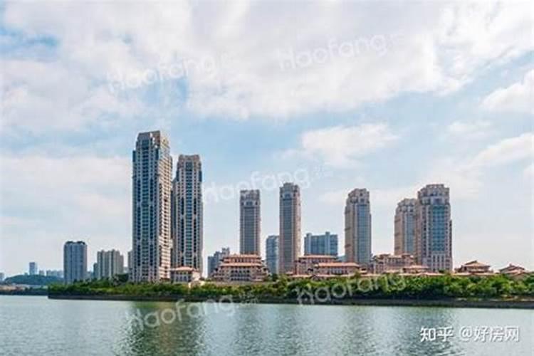 新坟离老坟太近犯忌讳吗？