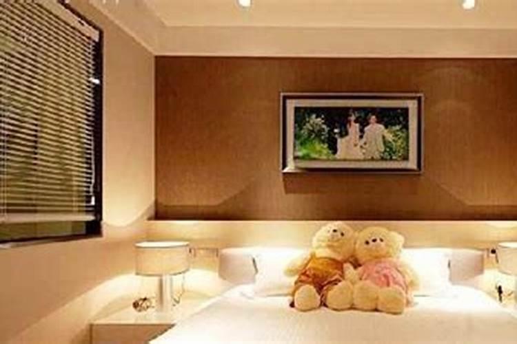 床头结婚照有什么讲究卧室结婚照摆放风水