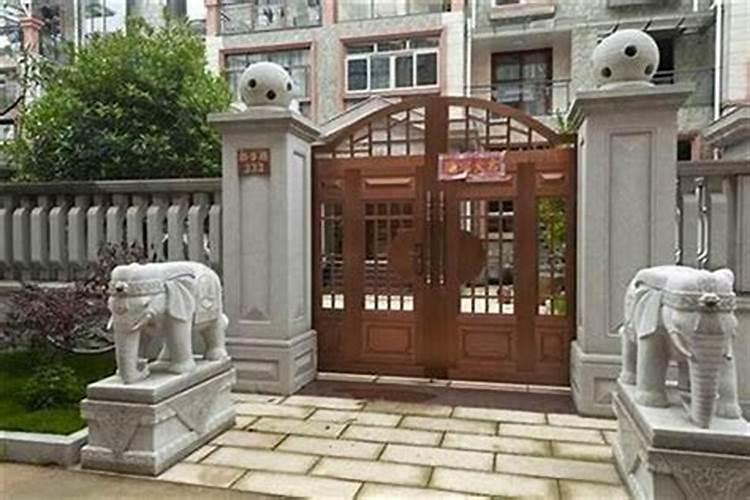 办公桌摆红旗什么意思