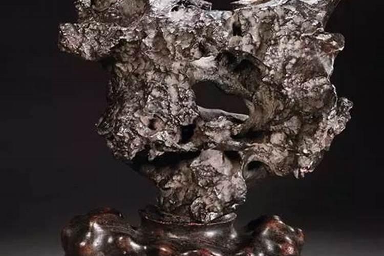 何鸿燊的收藏帝国,钻石全球最大,黄金堆成山,兽首都不值一提,还有什么...