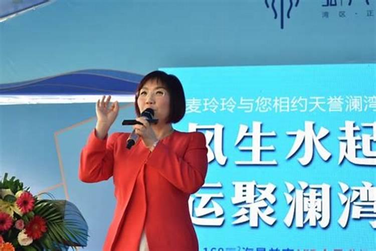 办公室我的坐位正位于两条房梁交叉十字下面,听说很不好,想吊顶挡住,但 ...