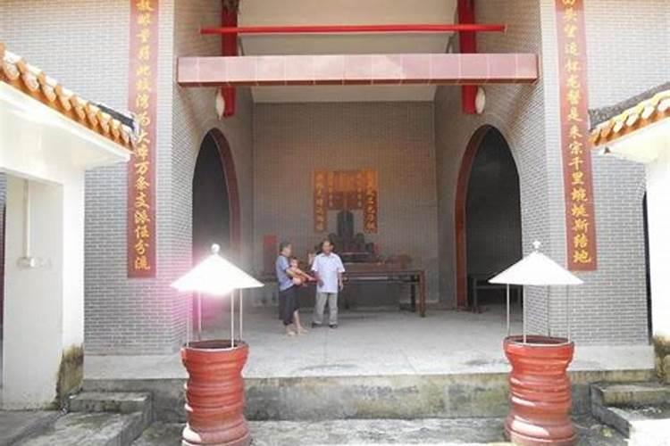 想建房子,但是房子后面有香火堂,听说不是很好,有什么方法可以破解？