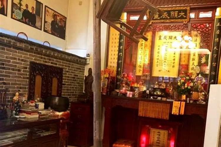 财神爷挂在家里什么位置最好 财神爷应该摆放在家里的
