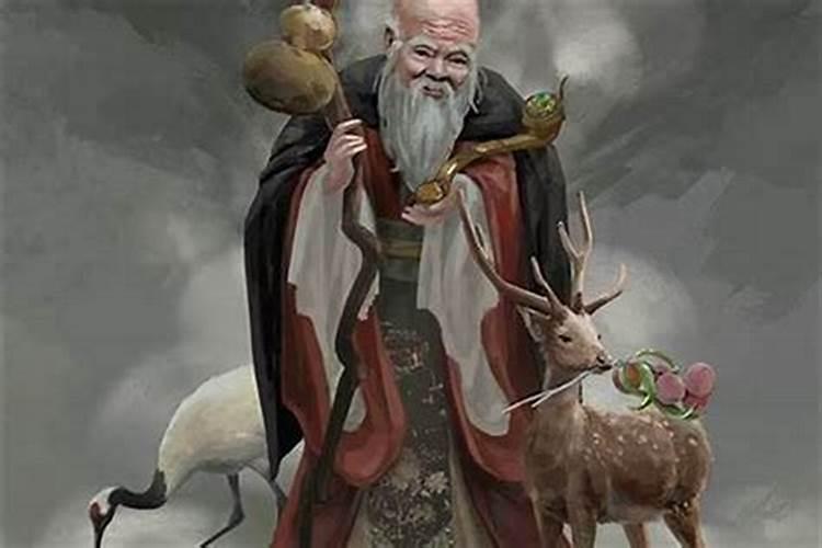 在正规医院镶上去的牙齿容易悼吗？