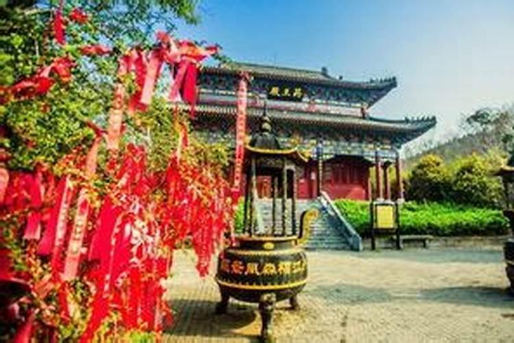 关于包青天的
