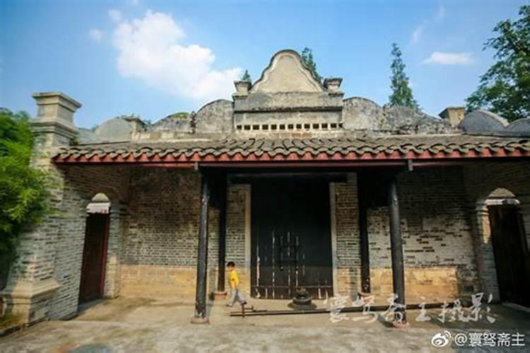 住宅北方建厕所影响风水吗？住宅周围建厕所如何化解