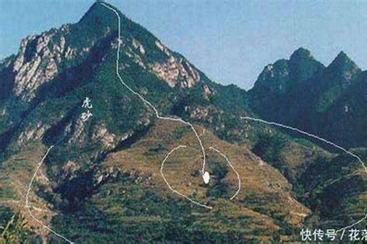 下沉式窑洞民居的特点？？？