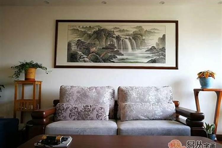 客厅挂画风水你知道多少？教你认识“四大神兽”风水格局!