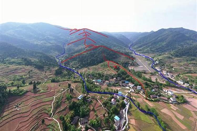 江西省修水县黄坳乡丁桥村有一坐虎形山葬在哪个位置好