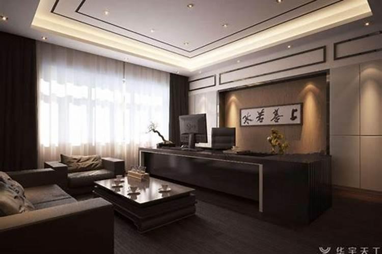 企业办公室办公桌摆放最佳位置？
