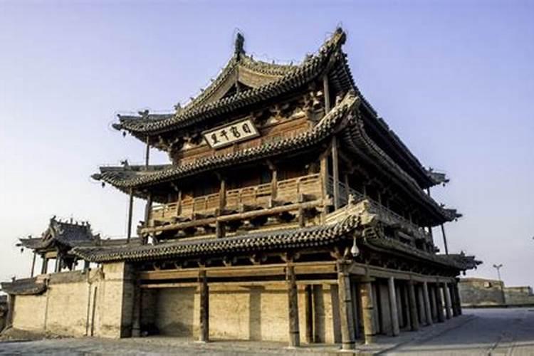 明朝北京城布局有何特点？