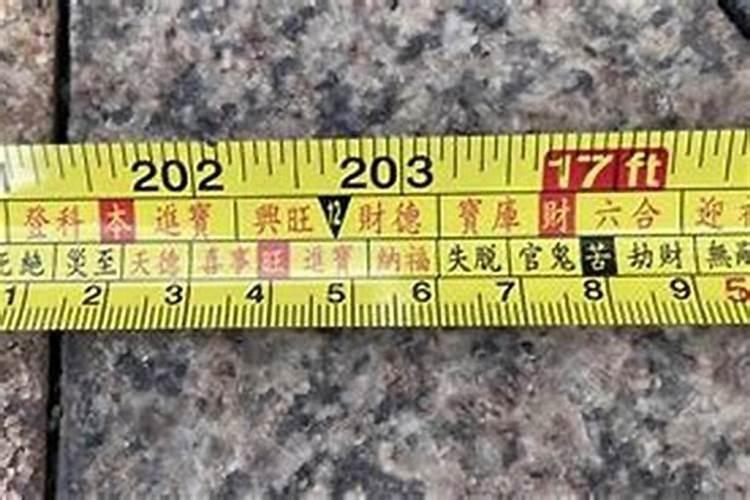 请教大家一个问题,我家三个卧室门全部都要用弧形门,现在门框架已经？
