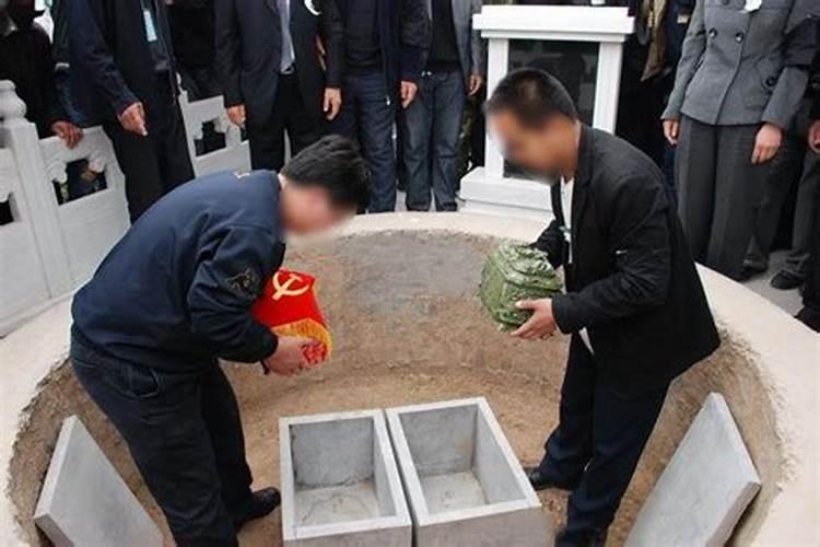 祖坟上放一物后代富贵祖坟绝对不能摆放之物