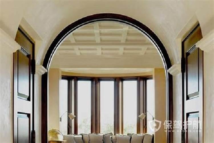 如果在一间屋子里面,装有拱型的门或拱型的建筑,对家人以及自己会有影...