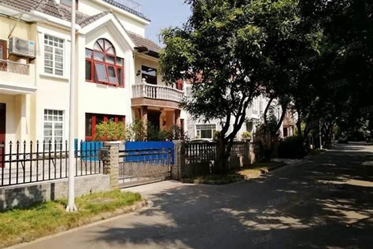 房屋设计,双阳台不知道该怎么设计看起来顺眼