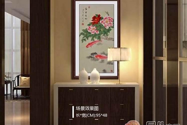 急!!正对大门的一堵白墙该怎么装饰？