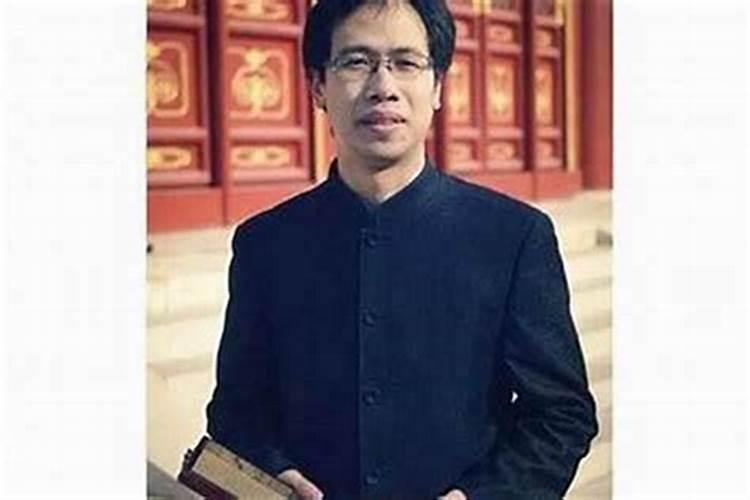 阳台做厨房装什么窗户