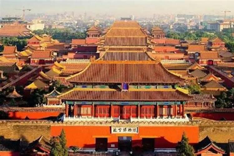 江西兴国县梅窖镇三僚村有多少年的历史？