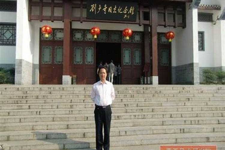 ,莫亚是个骗子,