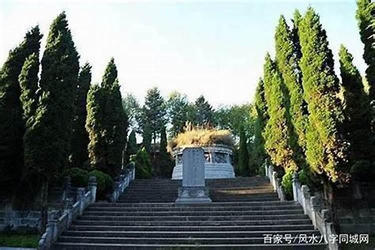 怎么看祖坟发哪一房 坟地怎么看旺老大老二