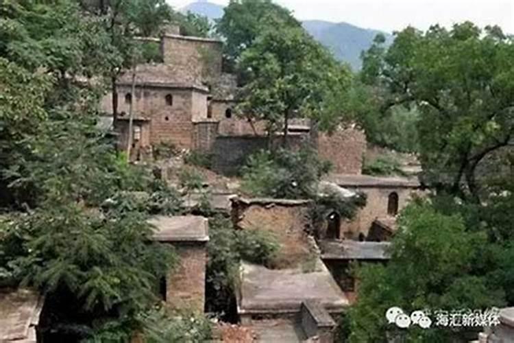 在院里砌墙什么风水
