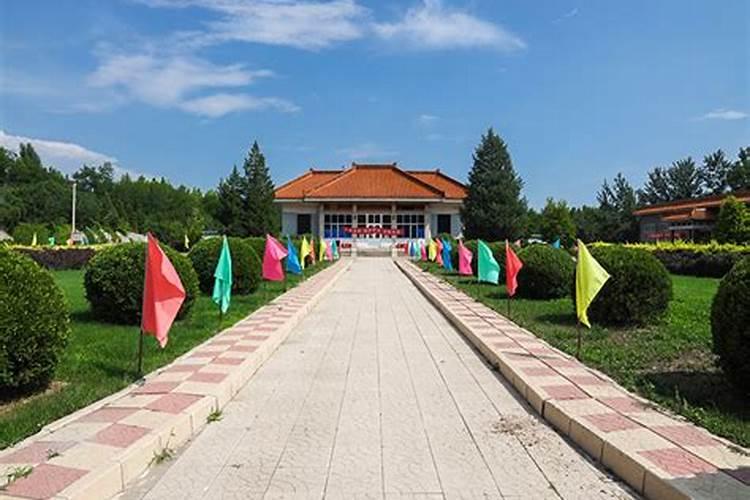 昆明凤凰山墓地好吗