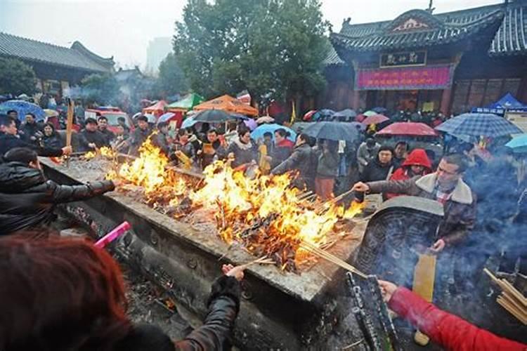 藏风纳气招财布局怎么布 借助五行布置？