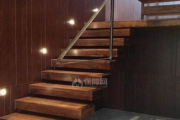 家居楼梯有哪些风水讲究？什么样的楼梯最合适？