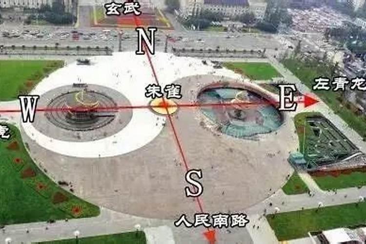 卧室小只有两米怎么放床和衣柜小卧室的床和衣柜摆放效果图