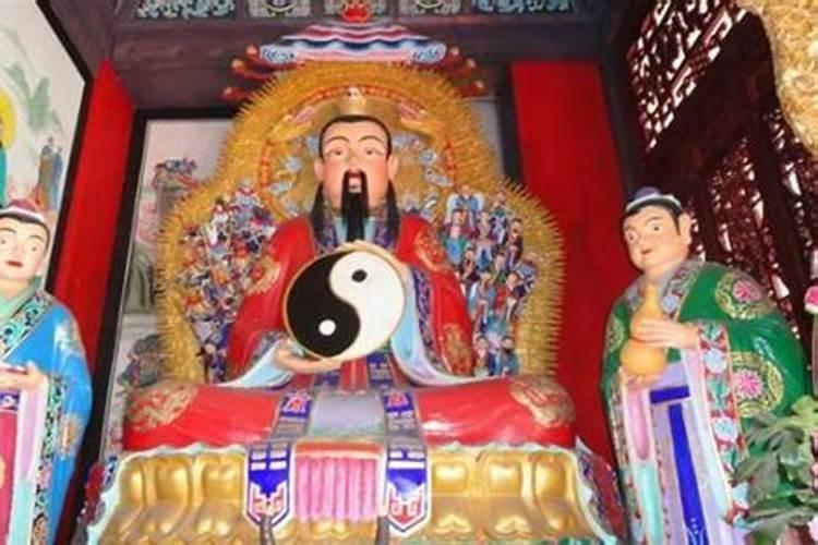 风水学属于道教的还是佛教的还是基督的？