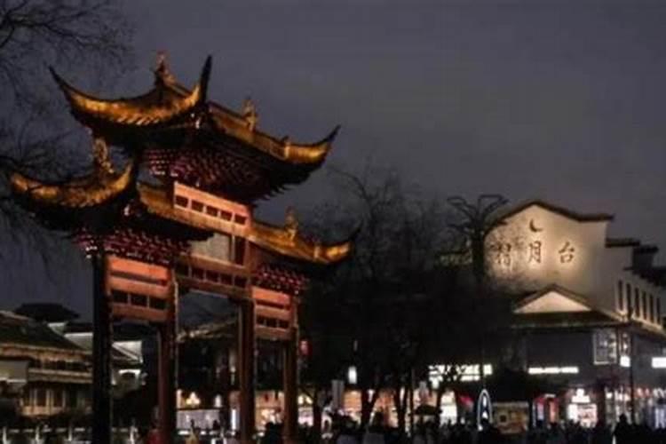 客厅放床有什么讲究 客厅放床风水