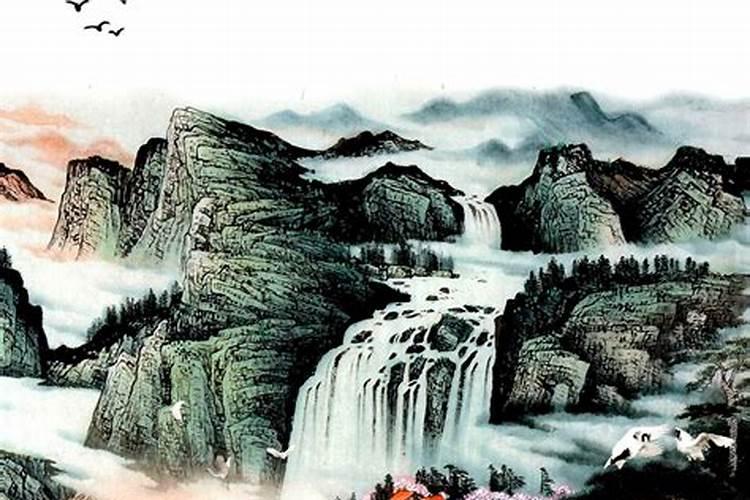 墓地前面有这么一座山,请问坟墓要对准哪个点好,求大师讲解