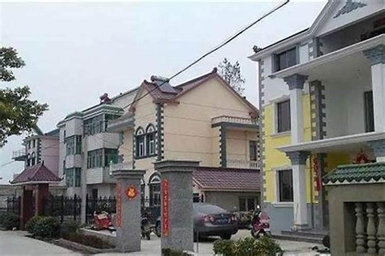 农村自建房怎样盖才好看风水？