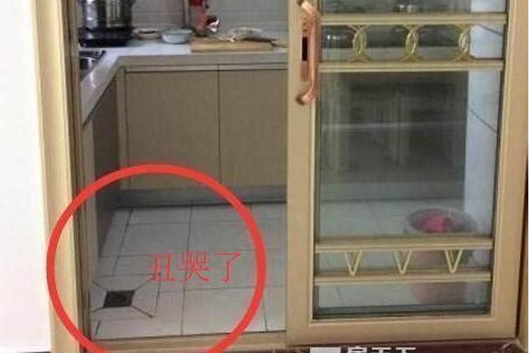 在厨房里面靠近厨房拉闸门旁边装了一个地漏.对风水地理有影响吗？