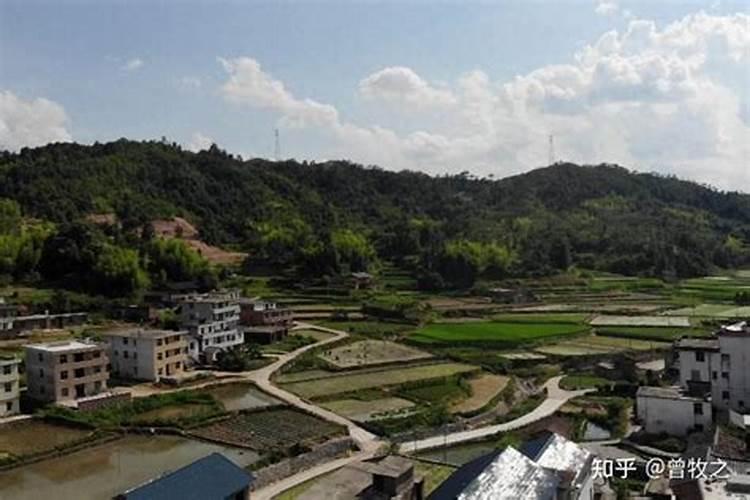 农村风水师给人看修建房屋的风水,一次需要多少钱呢？