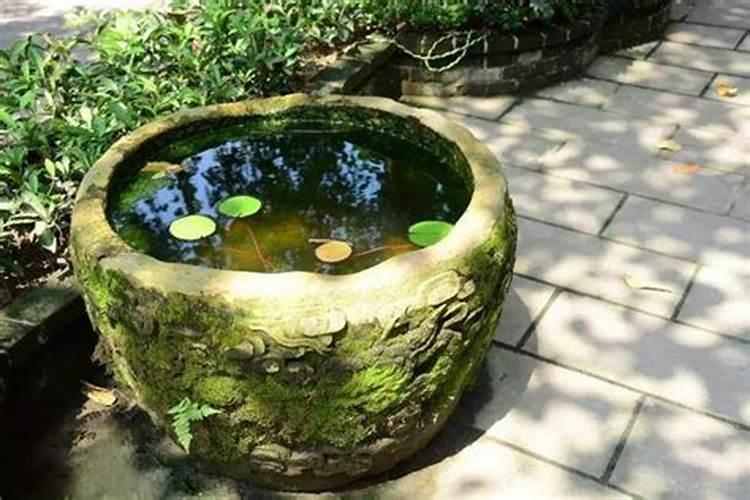 我们家门前有一个缸漏水与风水好不好