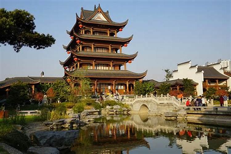 长沙万家丽楼顶为什么供佛