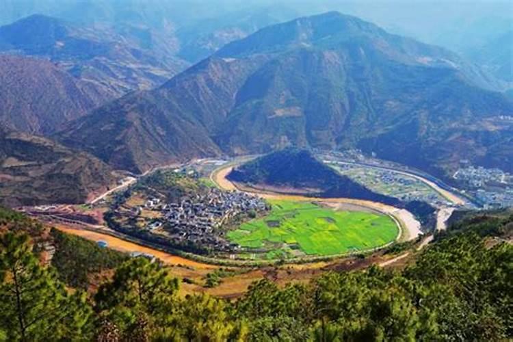 重庆风水凶地风水狮禁忌“杀师地”虎型山