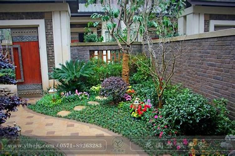 院子大门两侧结花圃好吗