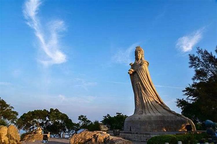 福建莆田中国易断顾问陈嘉耕先生平生事迹简介？