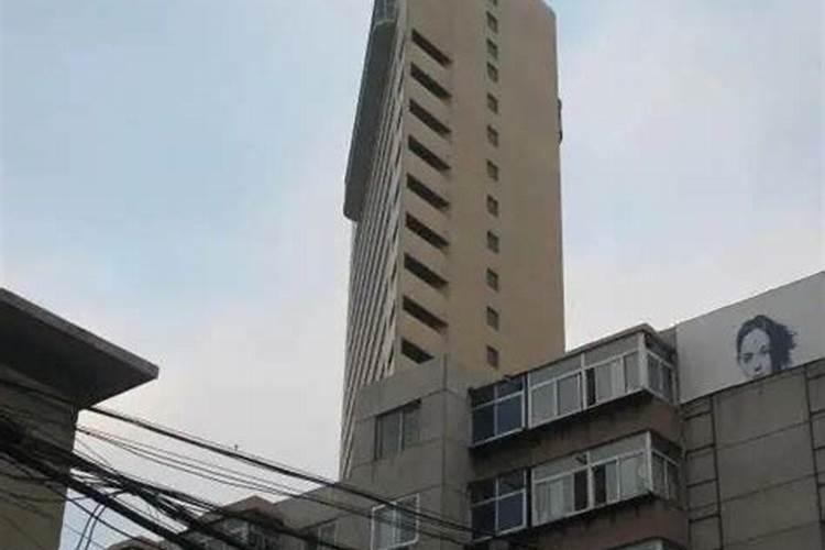 武警部队大门有八一标记吗