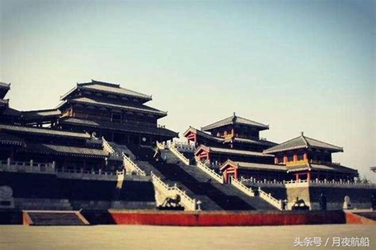 故宫是由谁设计的,为什么叫紫禁城？
