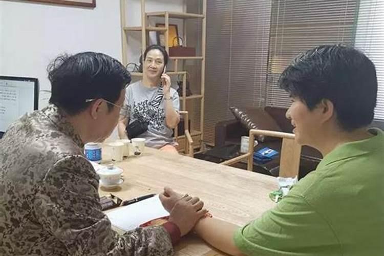 ...还是说告诉生辰八字,店铺格局就可以了解呢,麻烦风水大师指点...